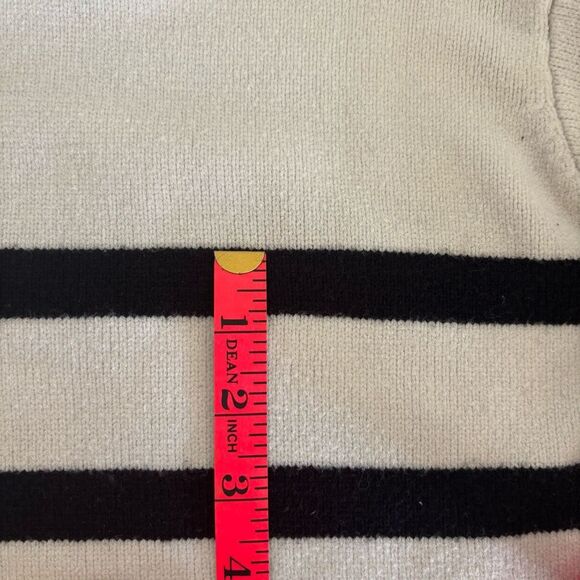 Buttoned High Mock Neck Striped Black and White Sweater Size Medium - Picture 7 of 7